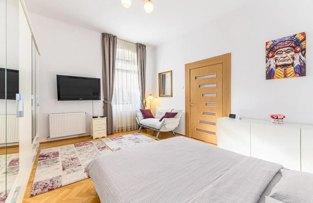 Brasov centrul vechi - 67sqm - 2min to Counsel Square-1